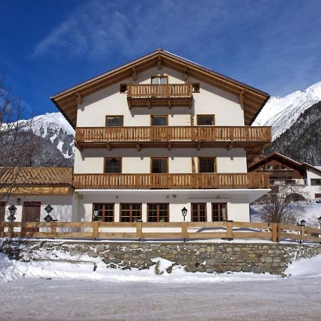Holiday Home Near St Anton Am Arlberg With Sauna エクステリア 写真