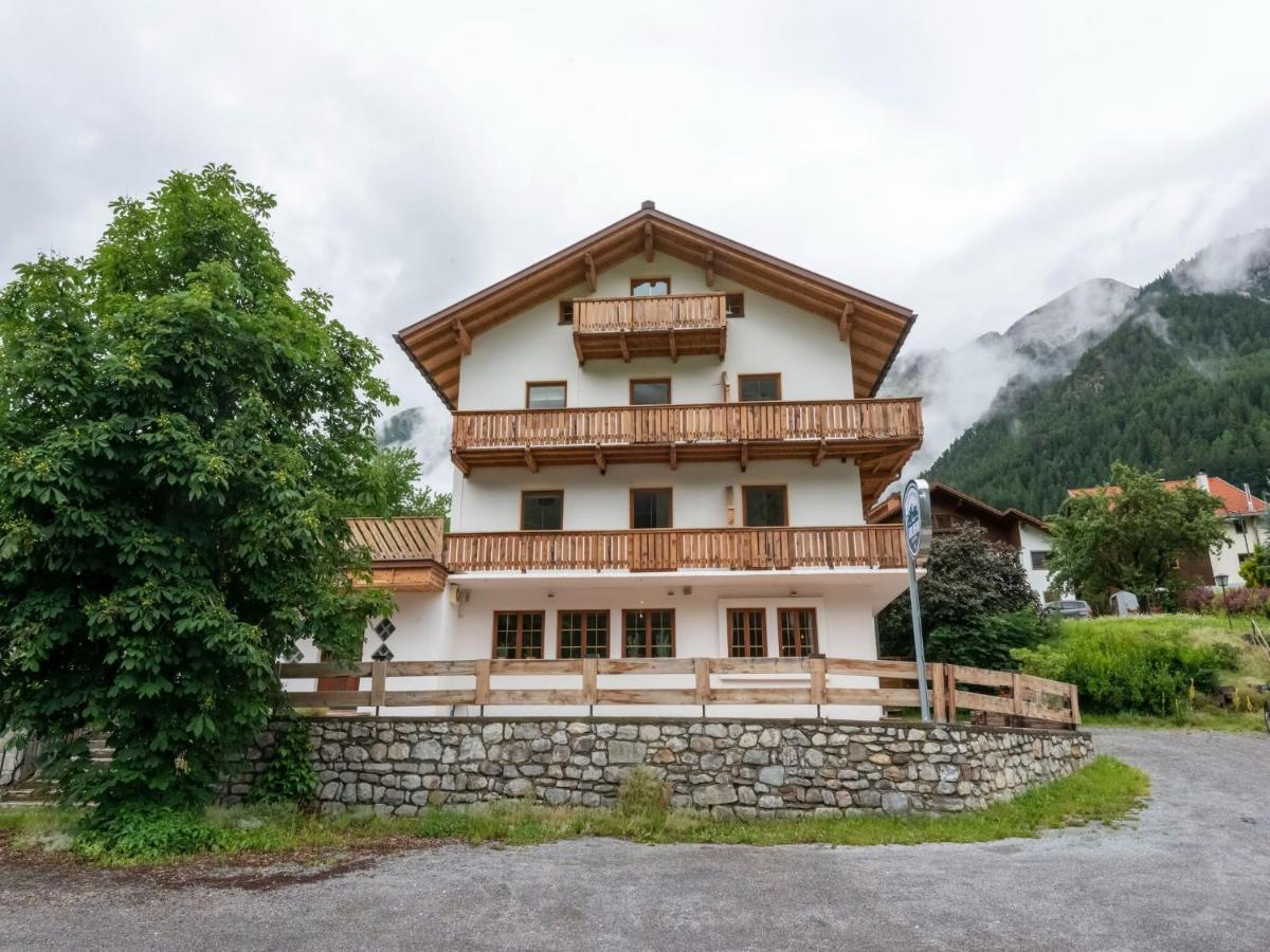 Holiday Home Near St Anton Am Arlberg With Sauna エクステリア 写真