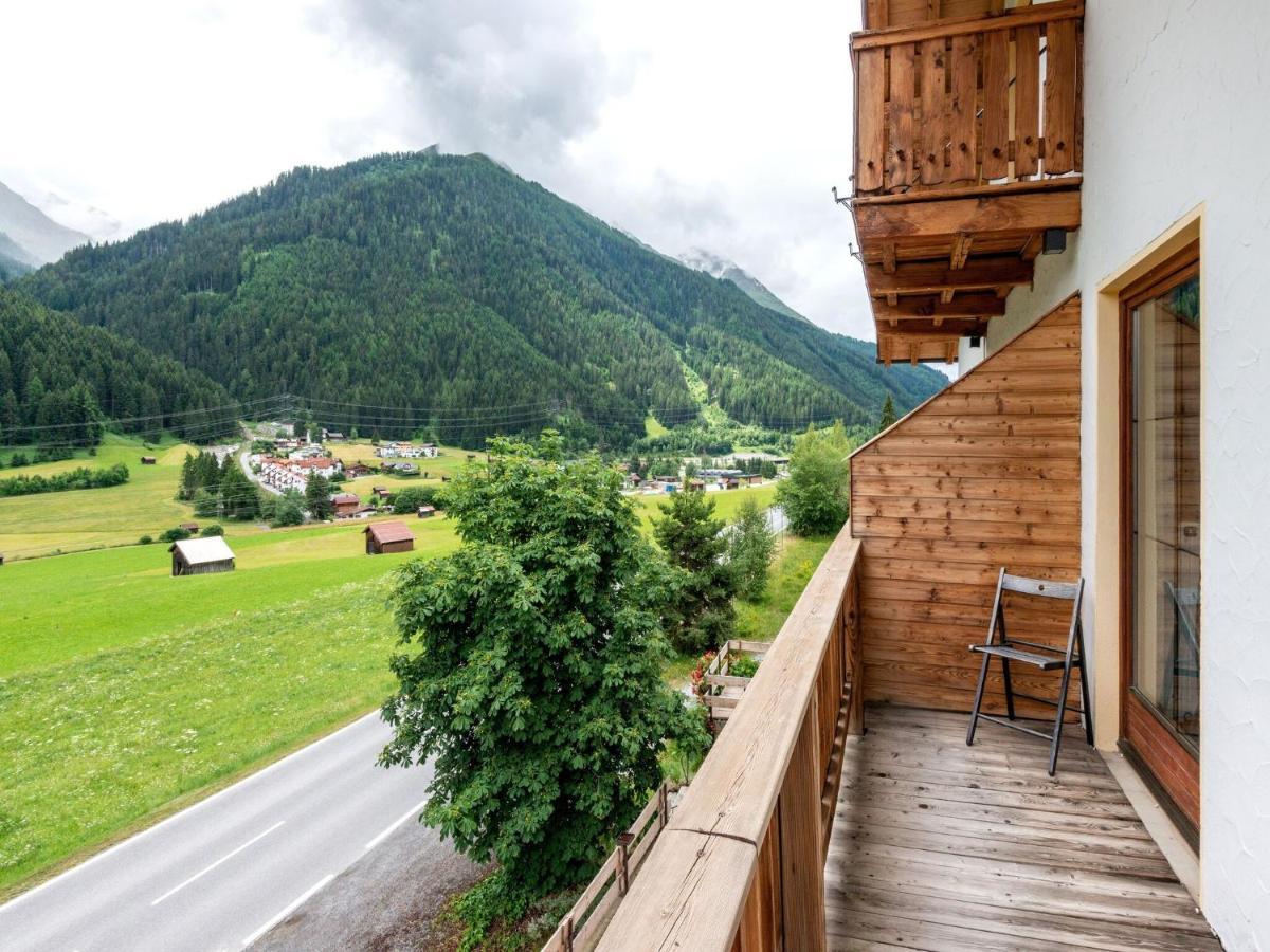 Holiday Home Near St Anton Am Arlberg With Sauna エクステリア 写真