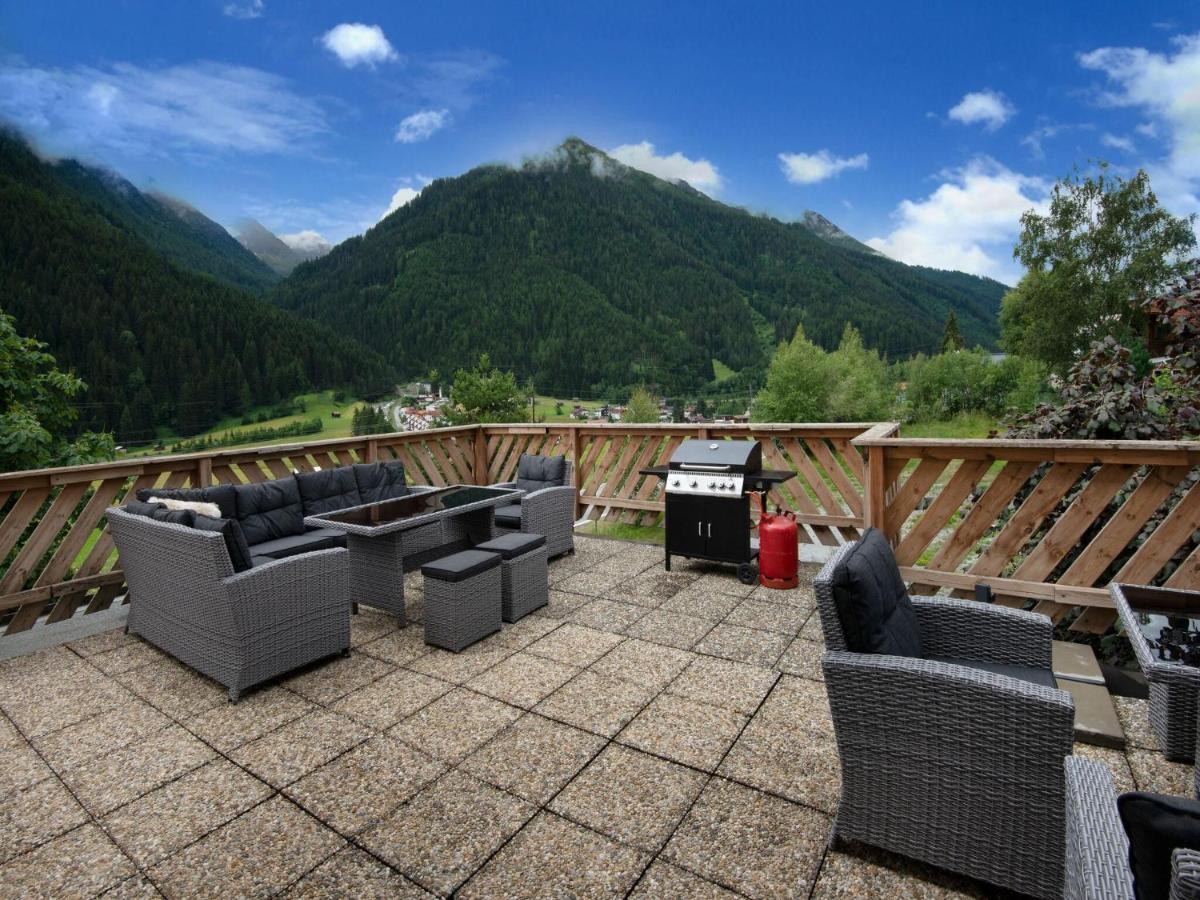Holiday Home Near St Anton Am Arlberg With Sauna エクステリア 写真